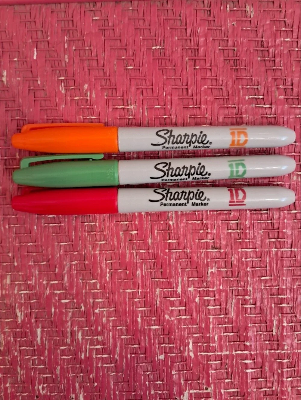 One Direction Sharpie set